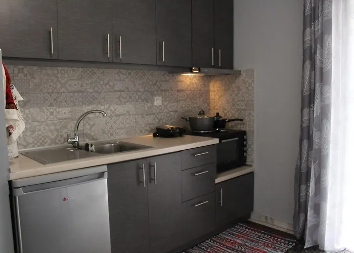 Sea Breeze PalaiónTsiflíkion