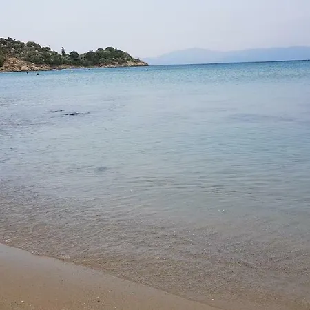 Apartment Sea Breeze Palaiontsiflikion